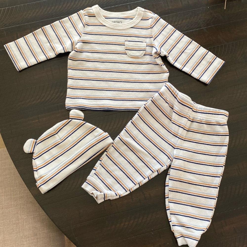 3 piece set 6-9 months lounge set and beanie
